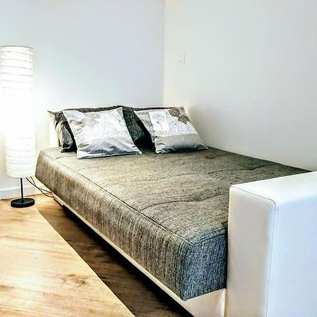 B&B Gocciadoro 26 Nuovo, Climatizzato, Zona Ospedale, Posto Auto Тренто Екстериор снимка
