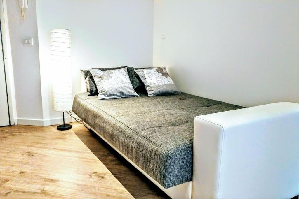 B&B Gocciadoro 26 Nuovo, Climatizzato, Zona Ospedale, Posto Auto Тренто Екстериор снимка