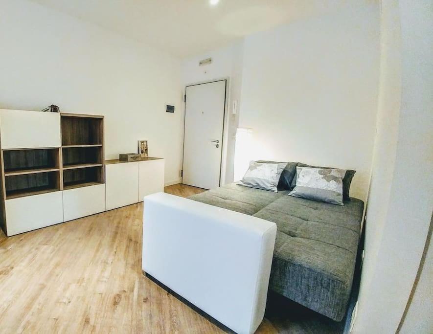 B&B Gocciadoro 26 Nuovo, Climatizzato, Zona Ospedale, Posto Auto Тренто Екстериор снимка