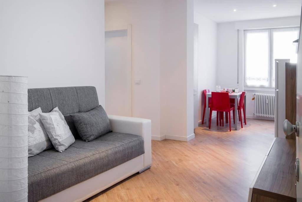 B&B Gocciadoro 26 Nuovo, Climatizzato, Zona Ospedale, Posto Auto Тренто Екстериор снимка